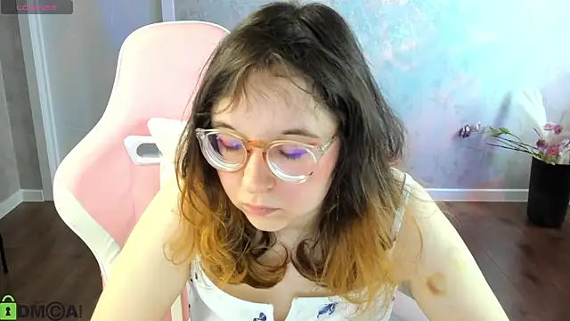 Snapshot of Aleks-caster chatting on 21, 4, 2026 Aleks-caster online show from 21, 4, 2026