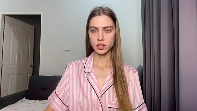 SonyaScarlett online show from 18, 3, 2026