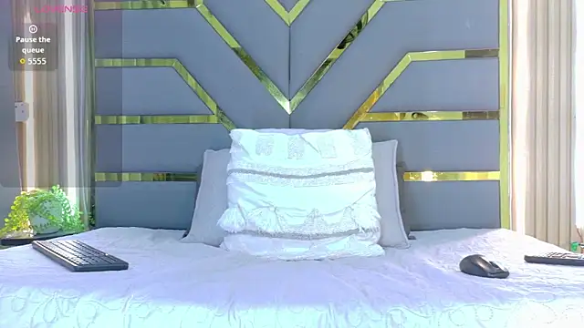 Snapshot of Oliver_bigblack_cock chatting on 13, 3, 2026 Oliver bigblack cock online show from 13, 3, 2026