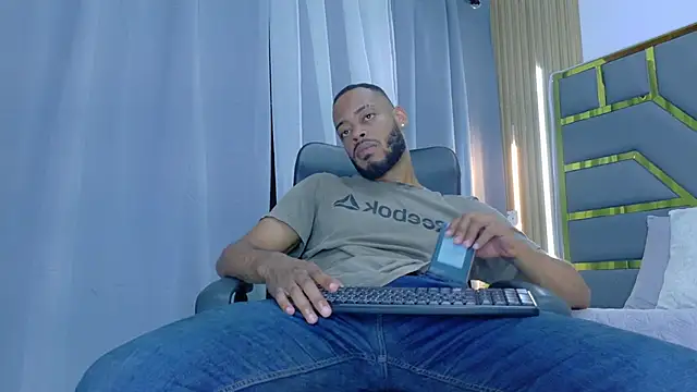 Oliver bigblack cock online show from 26, 3, 2026