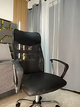 Oliver bigblack cock online show from 16, 4, 2026