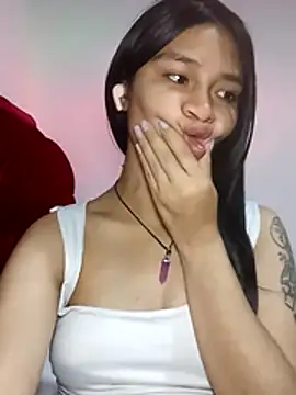KarolaMendez online show from 22, 7, 2026