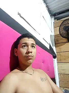 Sophia Noahh online show from 12, 3, 2026