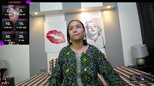 Snapshot of shakti_moumita chatting on 12, 4, 2026 shakti moumita online show from 12, 4, 2026