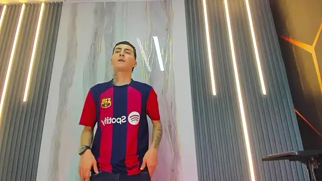 Snapshot of guys_hard_cock19 chatting on 12, 3, 2026 guys hard cock19 online show from 12, 3, 2026