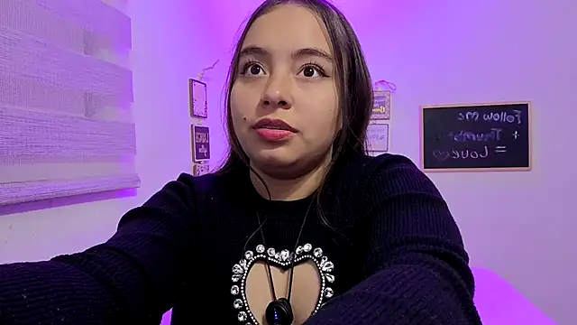 cherry valeria online show from 18, 5, 2026