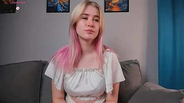 Snapshot of ivygenesis chatting on 7, 6, 2026 ivygenesis online show from 7, 6, 2026
