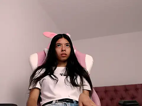 Sweet Scarlett  online show from 5, 4, 2026