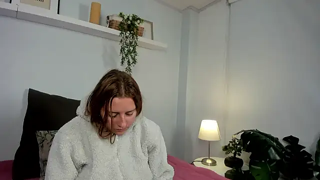 cuttie blondie online show from 19, 3, 2026