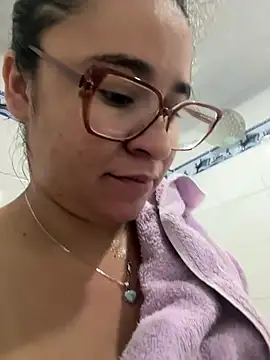 Snapshot of estrellajunior chatting on 18, 6, 2026 estrellajunior online show from 18, 6, 2026