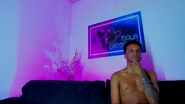 Boys xxx  online show from 15, 3, 2026