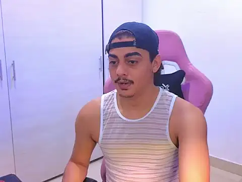 Cute-Curls online show from 14, 3, 2026