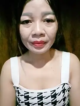 Snapshot of Yiyi102300 chatting on 29, 5, 2026 Yiyi102300 online show from 29, 5, 2026