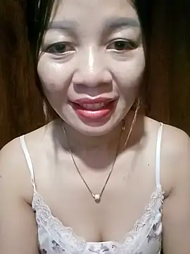 Snapshot of Yiyi102300 chatting on 11, 6, 2026 Yiyi102300 online show from 11, 6, 2026