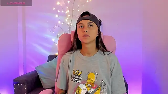 Snapshot of owenfoxx chatting on 16, 4, 2026 owenfoxx online show from 16, 4, 2026