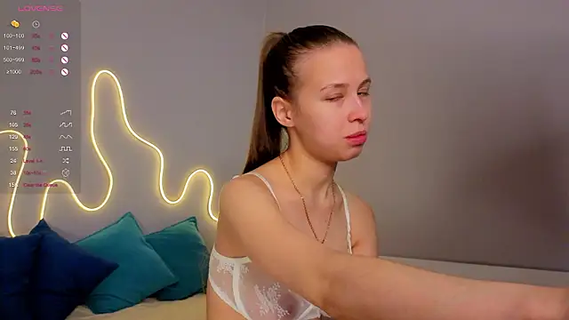 Snapshot of Emma_dream_ chatting on 13, 7, 2026 Emma dream online show from 13, 7, 2026