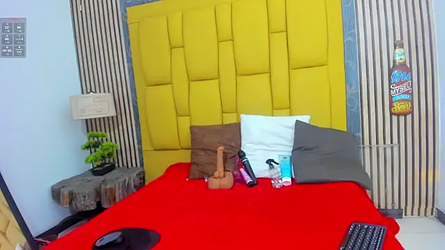  karlaruso online show from 31, 3, 2026