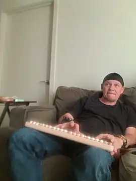 yourMasterisBored online show from 20, 5, 2026