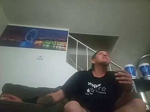 yourMasterisBored online show from 21, 7, 2026