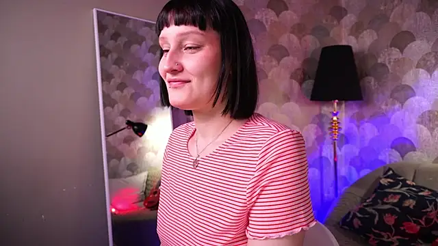 Velvet Lily online show from 24, 3, 2026