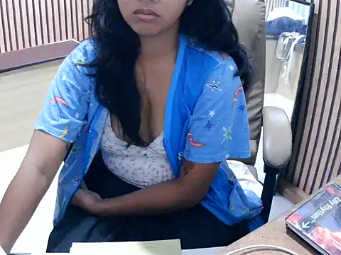 Snapshot of spicyren chatting on 14, 3, 2026 spicyren online show from 14, 3, 2026