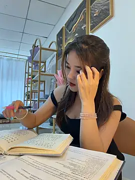 Snapshot of Xiaoxiao-y chatting on 9, 6, 2026 Xiaoxiao-y online show from 9, 6, 2026