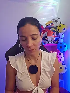 miaeyex online show from 24, 6, 2026