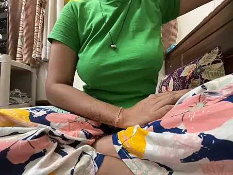 Snapshot of Noor_Sexy02 chatting on 28, 7, 2026 Noor Sexy02 online show from 28, 7, 2026