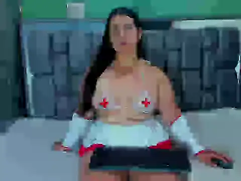 TifannyConors online show from 10, 4, 2026