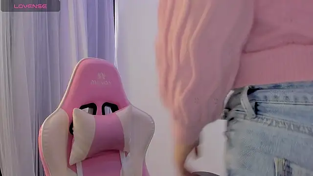 KittyFeet1 online show from 27, 4, 2026