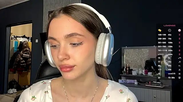 Veluxe online show from 31, 3, 2026