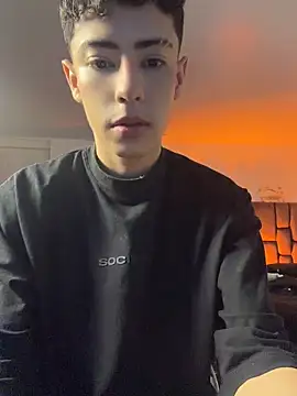 Snapshot of SebastianReed_ chatting on 28, 4, 2026 SebastianReed online show from 28, 4, 2026