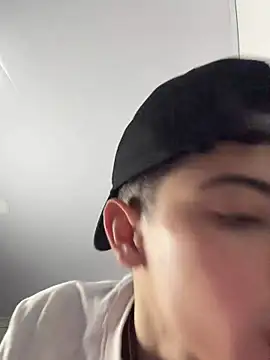 Snapshot of SebastianReed_ chatting on 12, 5, 2026 SebastianReed online show from 12, 5, 2026