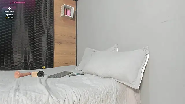 Enzoo98  online show from 24, 4, 2026