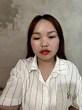 Mina xYx online show from 19, 4, 2026