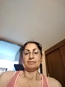 Taniafirelux online show from 21, 4, 2026