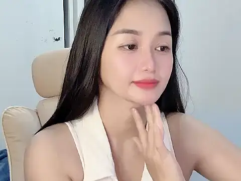 AmyLinee 1 online show from 2, 6, 2026