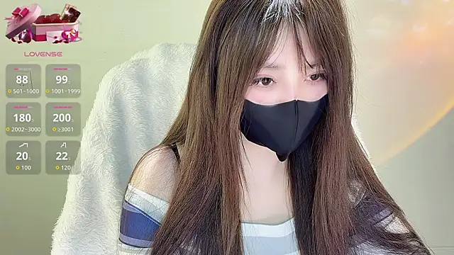 yueyue-7777 online show from 13, 4, 2026