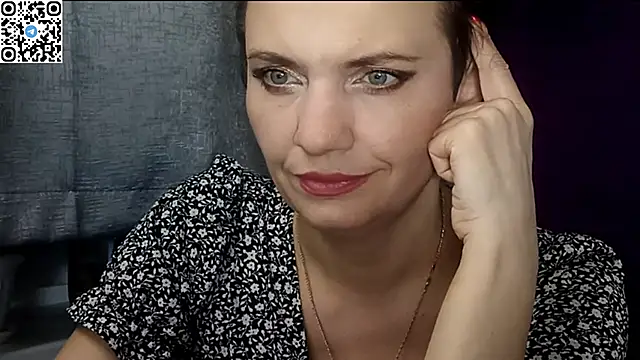 Snapshot of HotMamaQueen234 chatting on 9, 5, 2026 HotMamaQueen234 online show from 9, 5, 2026