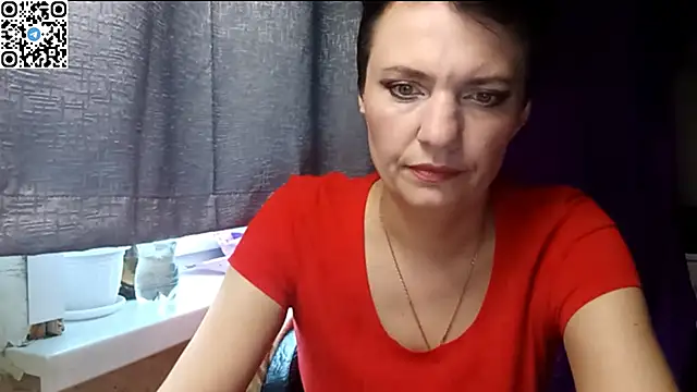 Snapshot of HotMamaQueen234 chatting on 15, 5, 2026 HotMamaQueen234 online show from 15, 5, 2026