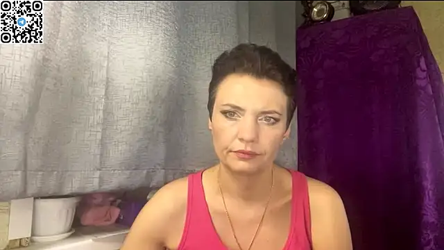 Snapshot of HotMamaQueen234 chatting on 27, 5, 2026 HotMamaQueen234 online show from 27, 5, 2026