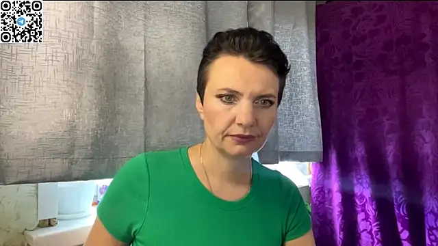 Snapshot of HotMamaQueen234 chatting on 31, 5, 2026 HotMamaQueen234 online show from 31, 5, 2026