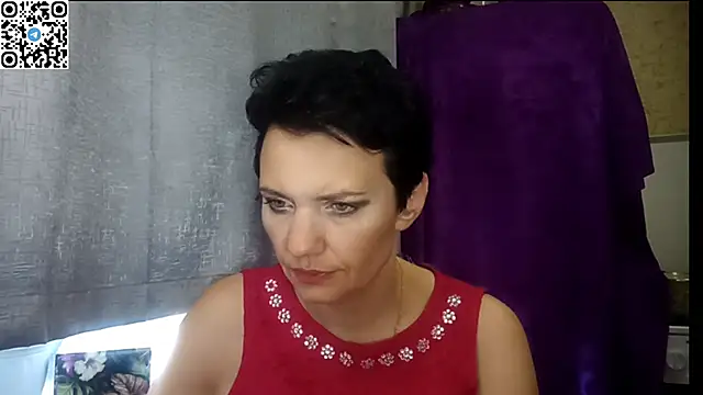 Snapshot of HotMamaQueen234 chatting on 17, 6, 2026 HotMamaQueen234 online show from 17, 6, 2026