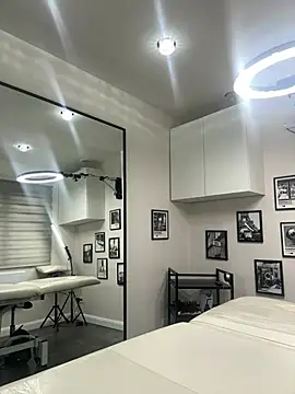 skarletthorne online show from 11, 4, 2026