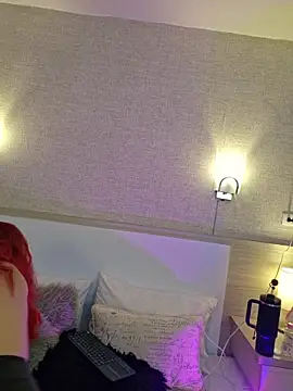 Scarlet Evanss  online show from 21, 4, 2026