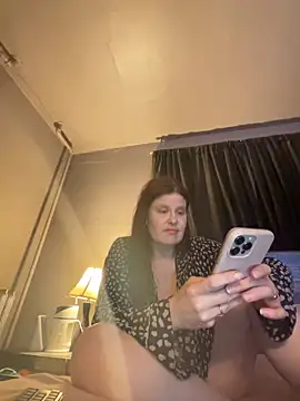 JulieetteLatte online show from 28, 4, 2026