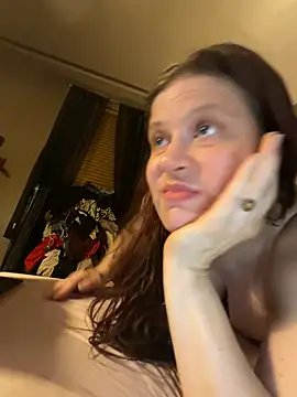 JulieetteLatte online show from 27, 7, 2026