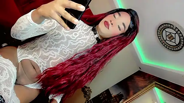 Paola Delfino online show from 3, 5, 2026