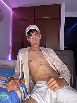 Milo Gunnar online show from 22, 4, 2026