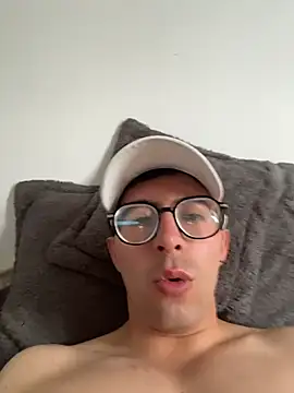 Snapshot of LeonBlazze chatting on 10, 7, 2026 LeonBlazze online show from 10, 7, 2026
